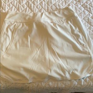 Vineyard vines skirt